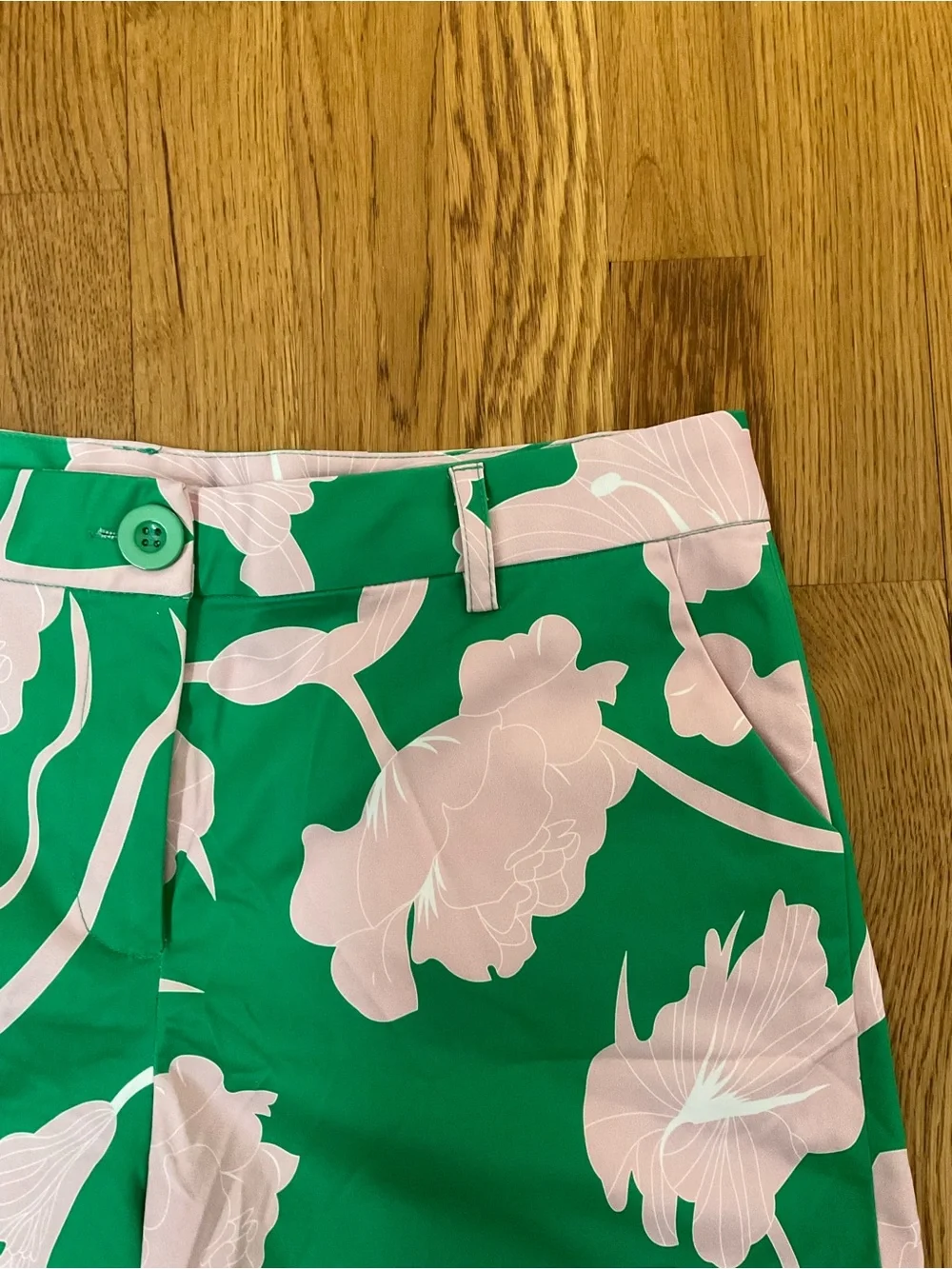 Jade - Beautiful Pink and Green Floral Shorts. Size 8